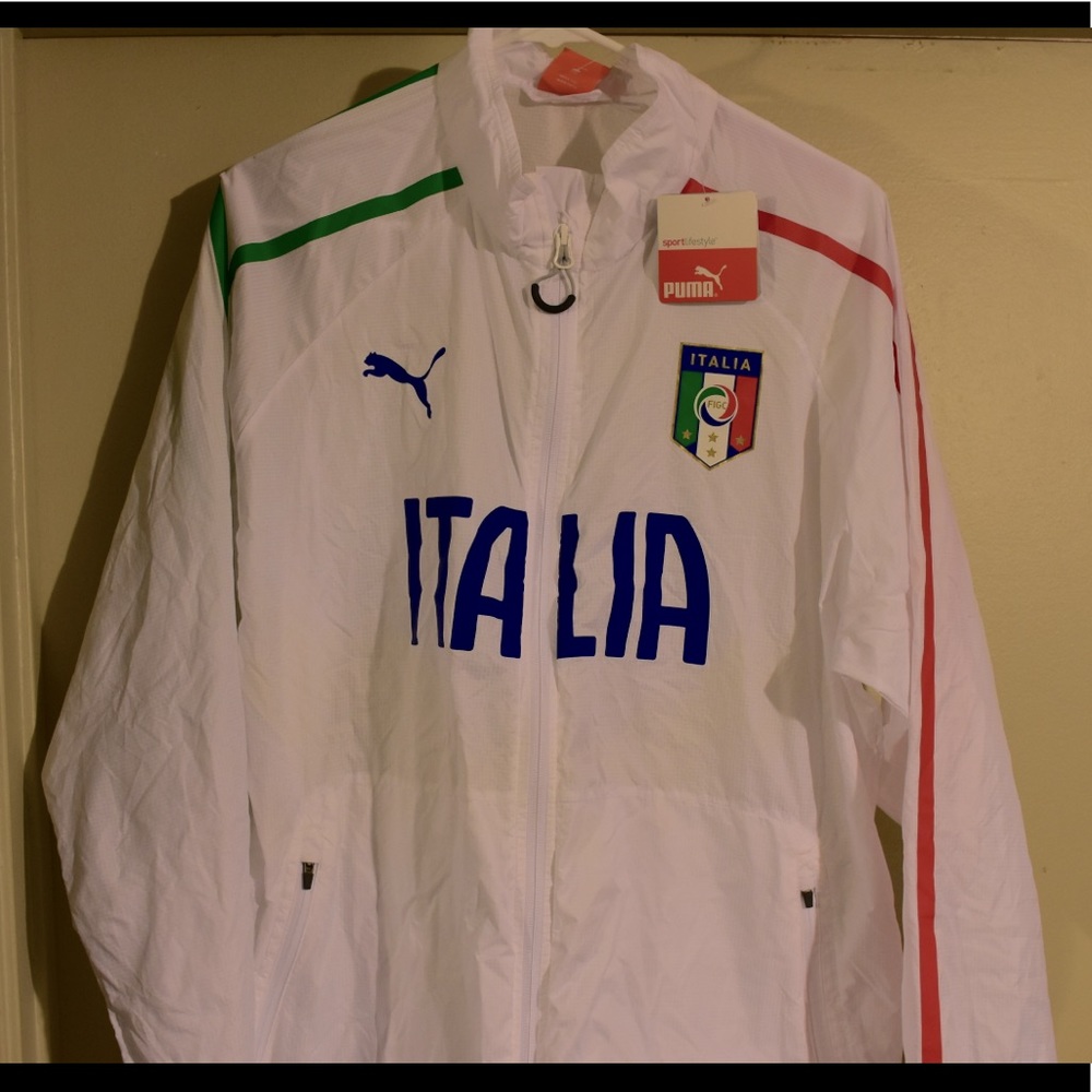 Italy Puma Soccer Lightweight windbreaker jacket